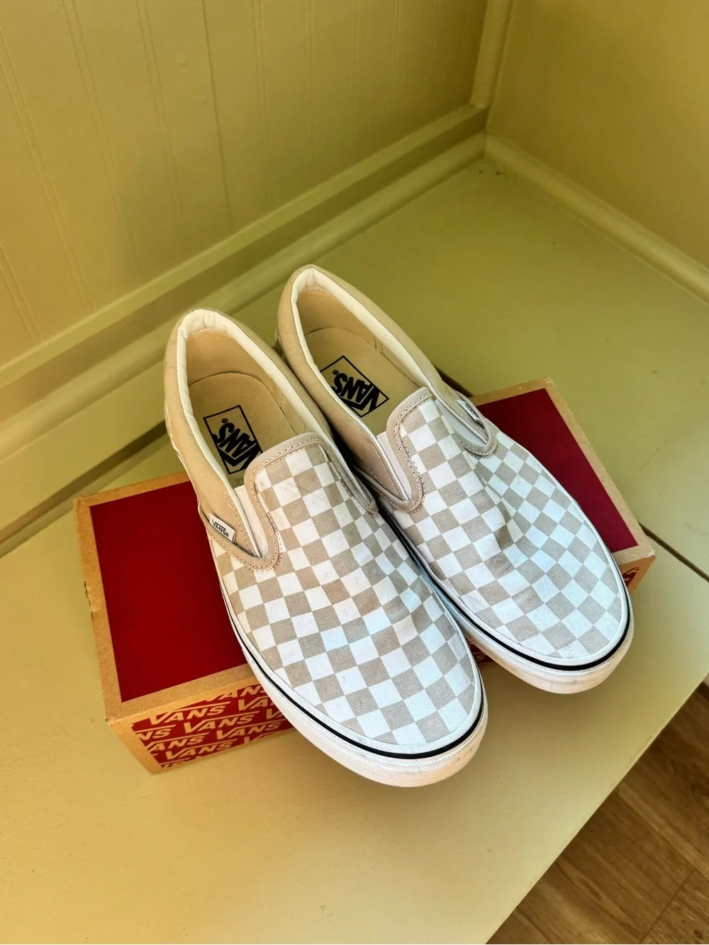 Vans Slip-On Checkerboard in White and Tan